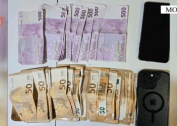 Kapet në Morinë 27 mijë euro cash të padeklaruara, në hetim dy shtetas nga Kosova