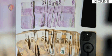Kapet në Morinë 27 mijë euro cash të padeklaruara, në hetim dy shtetas nga Kosova
