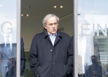Platini thyen heshtjen: “Tani fillon kundërsulmi im!”