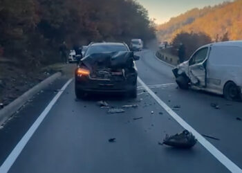 Aksident zingjiror afër Slivovës në rrugën Prishtinë–Gjilan, fatmirësisht pa të lënduar