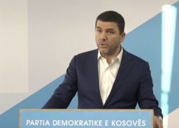 Memli Krasniqi mohon komunikimin me Vetëvendosjen, uron Lladrovcin për fitore