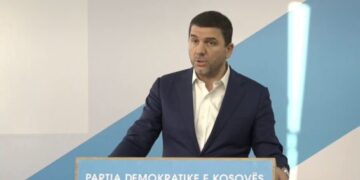 Memli Krasniqi mohon komunikimin me Vetëvendosjen, uron Lladrovcin për fitore