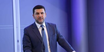 “Sekserët e Kurtit” tentuan deputetët e PDK-së, Krasniqi: Dështuan qysh në start