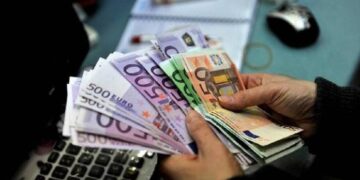 ​Paga minimale nga janari pritet të jetë 500 euro