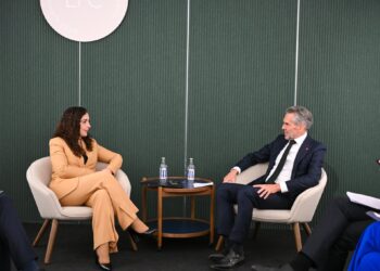 Presidentja Osmani takon kryeministrin e Holandës në Kopenhagë: Diskutim për sigurinë, partneritetin dhe mbështetjen ndaj Kosovës