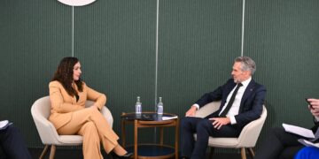 Presidentja Osmani takon kryeministrin e Holandës në Kopenhagë: Diskutim për sigurinë, partneritetin dhe mbështetjen ndaj Kosovës