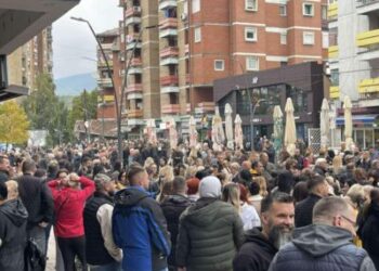 Rritet numri i votuesve serbë me asistencë – Dyshohet për keqpërdorime nga Lista Serbe në veri