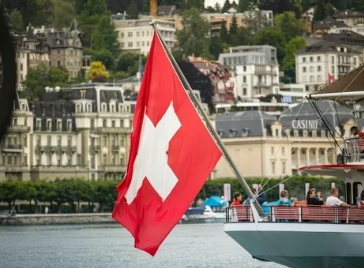 Zvicra vendos rregulla më të ashpra për largimin e azilkërkuesve