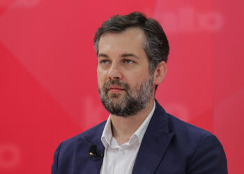 Hajrulla Çekue VV refuzojn debatet në Klan Kosova