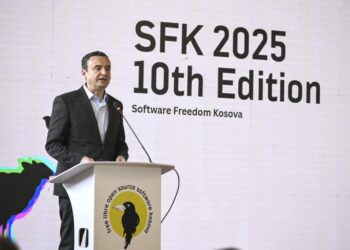 Albin Kurti në “Software Freedom Kosova 2025”: Teknologjia e hapur si motor i zhvillimit digjital dhe shoqëror