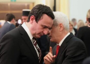 Ali Ahmeti akuzon Albin Kurtin: Ka marrë anën e Mickoskit kundër shqiptarëve në RMV