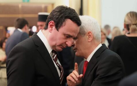 Ali Ahmeti akuzon Albin Kurtin: Ka marrë anën e Mickoskit kundër shqiptarëve në RMV