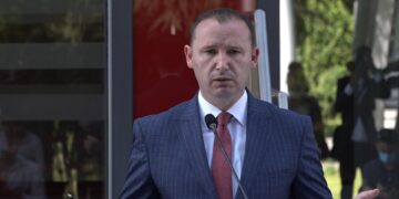 Armend Zemaj përballet fizikisht me qytetarin