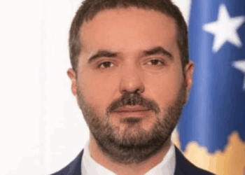 Vdes ish-zyrtari i sigurisë në kabinetin e Presidentes, Petrit Hoti