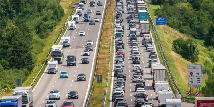 Trafik i rënduar pritet këtë fundjavë në autostradat gjermane për shkak të pushimeve dhe festave