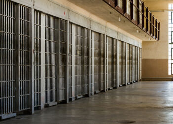 Burgjet belge të mbushura, qeveria shqyrton transferimin e të burgosurve në Kosovë