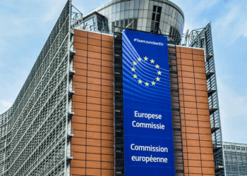 BE përgatit planin për përdorimin e 176 miliardë eurove të aseteve ruse të ngrira për ta financuar Ukrainën