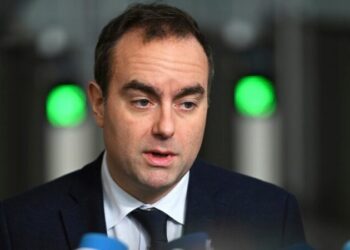 Kryeministri francez Sebastien Lecornu jep dorëheqje pas më pak se një muaji në detyrë