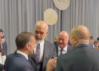 Rama batutë me Macron: “Nuk na urove për paqen Shqipëri-Azerbajxhan”