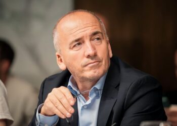 Gazmend Muhaxheri: Koalicioni i Xhafer Tahirit me VV-në u bë me nguti dhe pa aprovimin e kryesisë së LDK-së