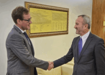 I ngarkuari gjerman takon kryetarin e Kushtetueses: Deputetët t’i zbatojnë vendimet e Gjykatës, jo interesat partiake