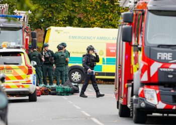 Tragjedi në Manchester — dy të vdekur dhe tre të plagosur pas sulmit me veturë dhe thikë në një sinagogë