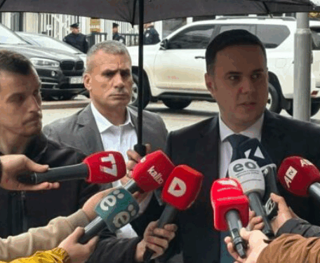 Abdixhiku: Sot bie perdja e mashtrimit të Vetëvendosjes për shumicën qeverisëse