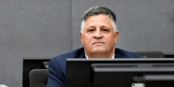 Nasim Haradinaj: Është fyerje të krahasohet Edi Rama me Albin Kurtin