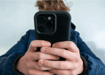 Tre pikat e dobëta në ndalimin e mediave sociale për fëmijët