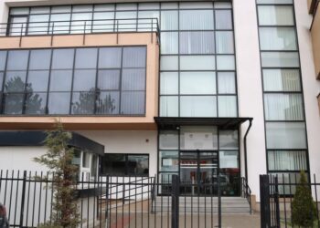 Krim tronditës në Ferizaj: Prokuroria kërkon paraburgim për dhunimin e së miturës 14-vjeçare