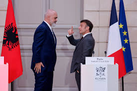 Rama në Paris për Forumin e Paqes, takim kokë më kokë me Macron në mbrëmje