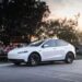 Tesla prezanton versionet më të përballueshme të Model Y dhe Model 3 për të rigjallëruar shitjet