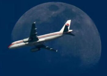 Trump propozon ndalimin e fluturimeve të kompanive kineze mbi hapësirën ajrore ruse drejt SHBA-së