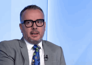 Kajtazi pas rrëzimit të kallëzimit penal: Kusari-Lila u mor vesh me Radoiçiqin kundër kategorive të luftës