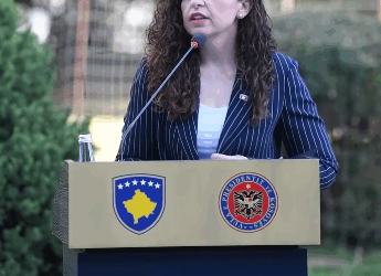 Presidentja Osmani paralajmëron rrezikun e dy palë zgjedhjeve dhe kërkon zgjatje buxhetore deri në mars 2026