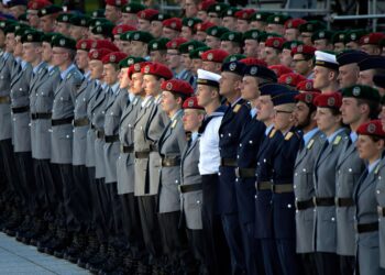 Trashëgimia naziste pengon Gjermaninë në përballjen me dronët rusë