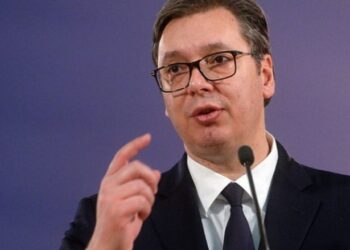 Vuçiq bën thirrje: “Serbët e Kosovës duhet të votojnë Listën Serbe”