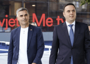 A po e paralajmëron shkarkimin e Xhafer Tahirit? – Lumir Abdixhiku reagon për rastin “Vushtrri”