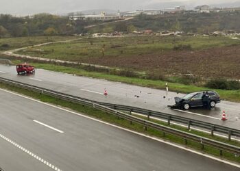 Në aksidentin e autostradës “Ibrahim Rugova”, mbesin pesë persona të lënduar