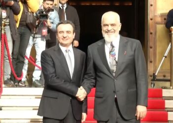 Edi Rama dhe Albin Kurti marrin pjesë në Samitin e Planit të Rritjes së BE-së që po mbahet në Tiranë