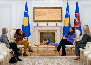 Shpërndau Kuvendin e caktoi zgjedhjet e reja, Osmanit i shkon në zyre diplomatja amerikane