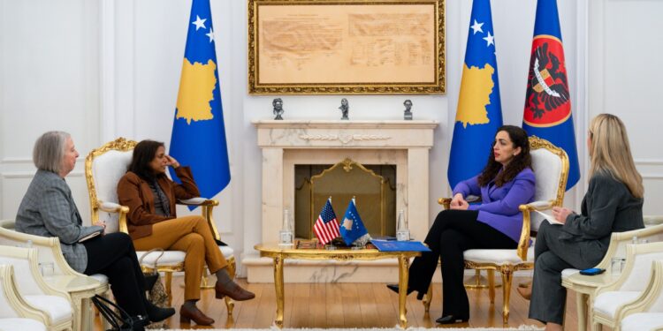 Shpërndau Kuvendin e caktoi zgjedhjet e reja, Osmanit i shkon në zyre diplomatja amerikane