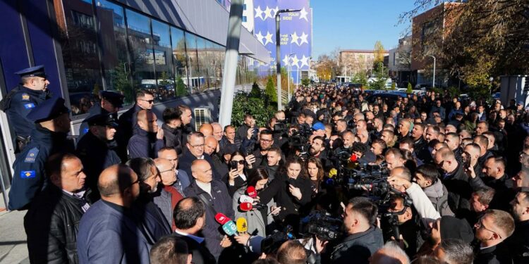 Përparim Rama i drejtohet Kurtit e Muratit: Ndalni lojërat, zgjedhjet janë kry – fondet janë tonat