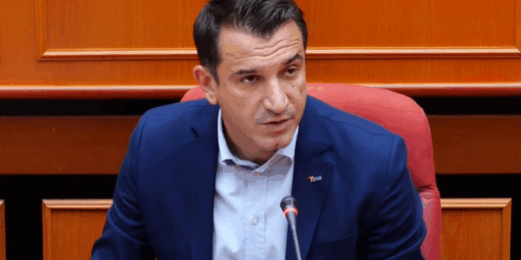 Kushtetuesja rrëzon Qeverinë, Veliaj rikthehet si kryetar i Bashkisë së Tiranës