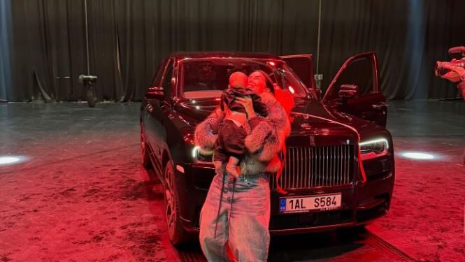 Jo një, por dy Rolls-Royce – Dhurata marramendëse për Dafinën