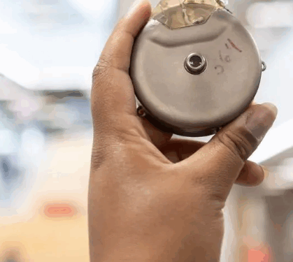 Studentë amerikanë zhvillojnë softuer të ri për pompë insuline me lak të mbyllur: një hap drejt automatizimit total të diabetit