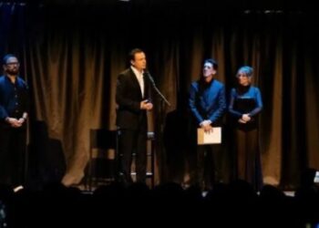 Kurti në festivalin “Shqip Up Komedi” në Zvicër: Edhe kuorum paska, numrat këtu i kam më mirë se në Kosovë