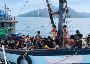 Përmbytet anija me migrantë Rohingya në brigjet e Malajzisë dhe Tajlandës, 13 të vdekur