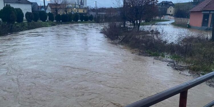 IHMK paralajmëron rrezik për vërshime në disa zona të Kosovës