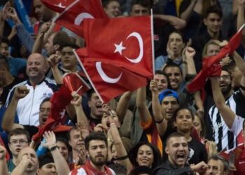 Skandal i paprecedentë në futbollin turk: mbi 1,000 lojtarë dhe dhjetëra gjyqtarë nën hetim për baste të paligjshme